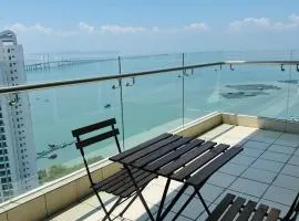 Southbay Seaview Condo A31 #10minQueensbay