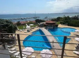 Private apartment in complex Diamond