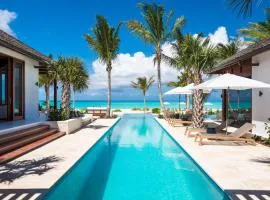 Beautifully Caribbean villa with captivating beach and clear blue waters