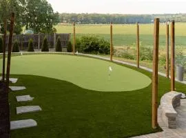 Bluffview on the River with a hot tub sauna pool table and more