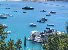 Melina rooms, hotel in Himare