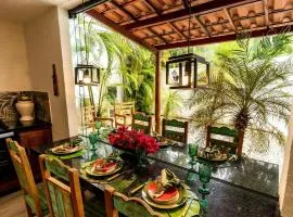 Casa Villa Vittoria - Condomínio a beira-mar e próximo ao aeroporto- PRAIA DE ITAPUÃ