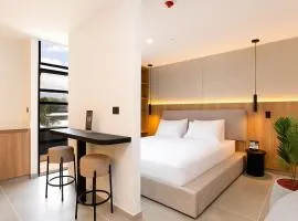 Metropolitan Living Medellín by HOUSY