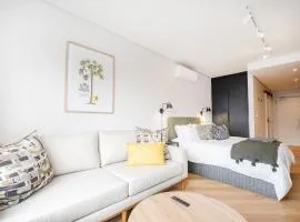 Paarl Studio 138 - Ultra Modern Apartment with AC and onsite Parking