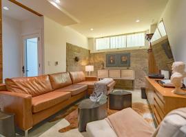 Open-Plan Gold Rush Suite In Central SF - Location and Luxury, hôtel à San Francisco