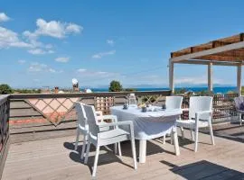 Beach Family Villa in Artemida