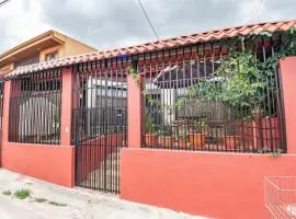 City house 5 min SJO airport