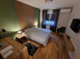 Apartmani i sobe PARK