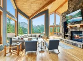 Breckenridge Retreat Hot Tub and Mountain Vistas