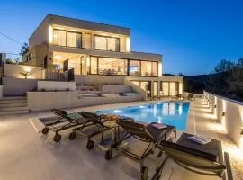 Mar Escape Villa Croatia with Private Heated Pool & Sea Views