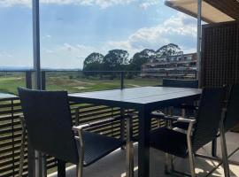 Moderno apartamento en Empordà Golf, Hotel in Gualta