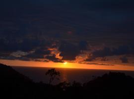 Pura Natura Lodge, hotel a Manuel Antonio