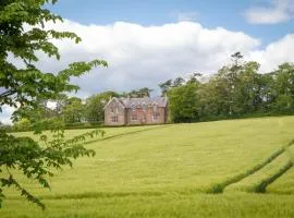 Whitehouse Country House