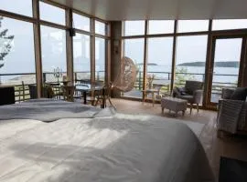 Huvila ja Sauna saaressa