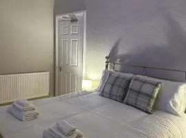 Luxury King Room In the Heart Of Edinburgh