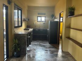 One bedroom apartment Hin Kong sleeps 3, khách sạn ở Ko Pha Ngan