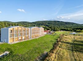 MARSHALL Golf & Wellness Hotel, hotel dengan jakuzi di Sokolov