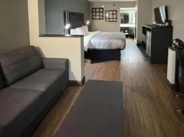 Quality Inn & Suites near Panama City Beach