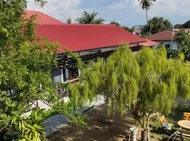 Kampung vibes with good location
