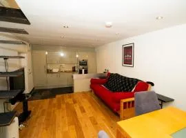 Charming 1 Bed Home Near Temple Meads Station & Cabot Circus Mall