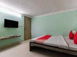 Hotel O A One Guest House