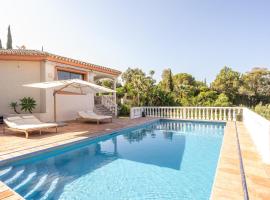 Grand Villa! with Golf & Sea view!!, hotel di Marbella