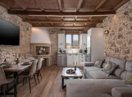Stella's Traditional House Near the City
