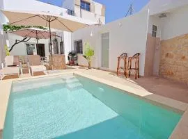 L-Andrago - modern townhouse with pri plunge pool