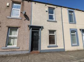 Bolton Terrace, hotel a Workington