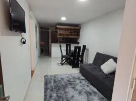 Apartamento amoblado y piscina fuera del alojamiento