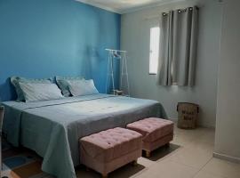 Dom house, хотел в Траири