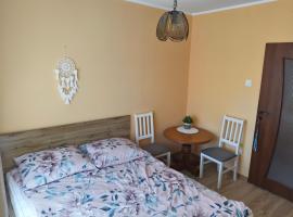 Pokoje gościnne Łebieniec - Łeba, hotel di Łebieniec
