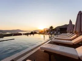 Royal Blue Resort & Residences