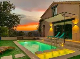 Family Villa Augflor with Pool and Garden