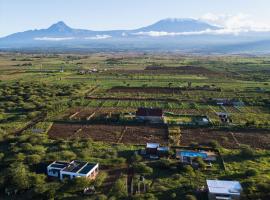 Amboseli Glass house, hotel v destinaci Oloitokitok 