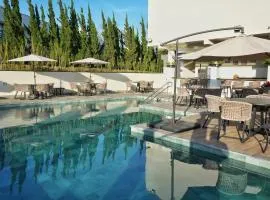 Bristol Villaggio Rosa Aruja