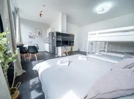 3 Modern city studio for 6 Bogenhausen near Messe Munich