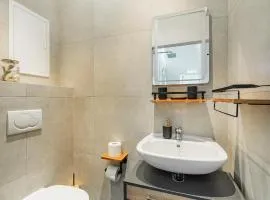 Premium Classical Apartment with Free Parking