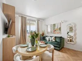 Lavie Maison Sauna Hot Tub & AC in 7th