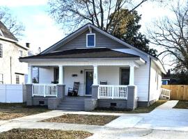Chestnut Street Bungalow, hotel in Greenville