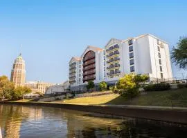 Hyatt Place San Antonio Riverwalk