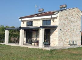 MiK & LENA, khách sạn ở Paralia Dionysiou