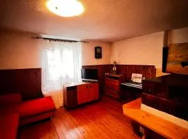 Apartma Pr'Csrlu