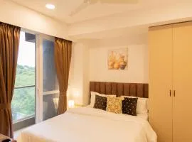 Airport Ave stay 5min to Airport