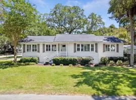 Palms of Hart- 2 Blocks from Beach Dog Friendly