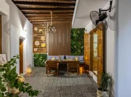 White Memories boutique home