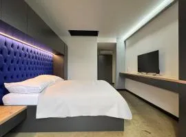 Spill Apartments