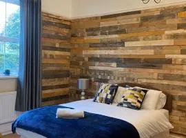 55 studio 2 Uplands