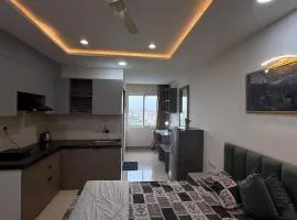 Luxurious studio