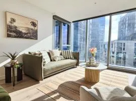Elegant High-End CBD Suite Heated Pool Gym Sauna